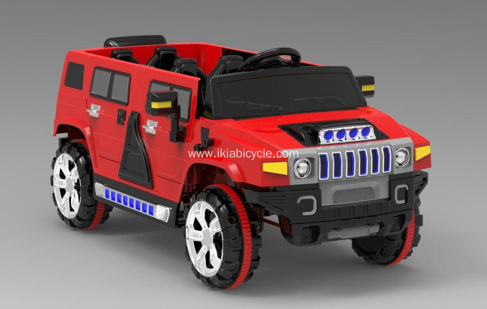 Cool colorido coche eléctrico de niños de cuatro ruedas